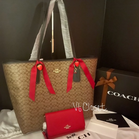 ❤️SOLD❤️❤️❤️Coach Tote Set - Picture 3 of 11